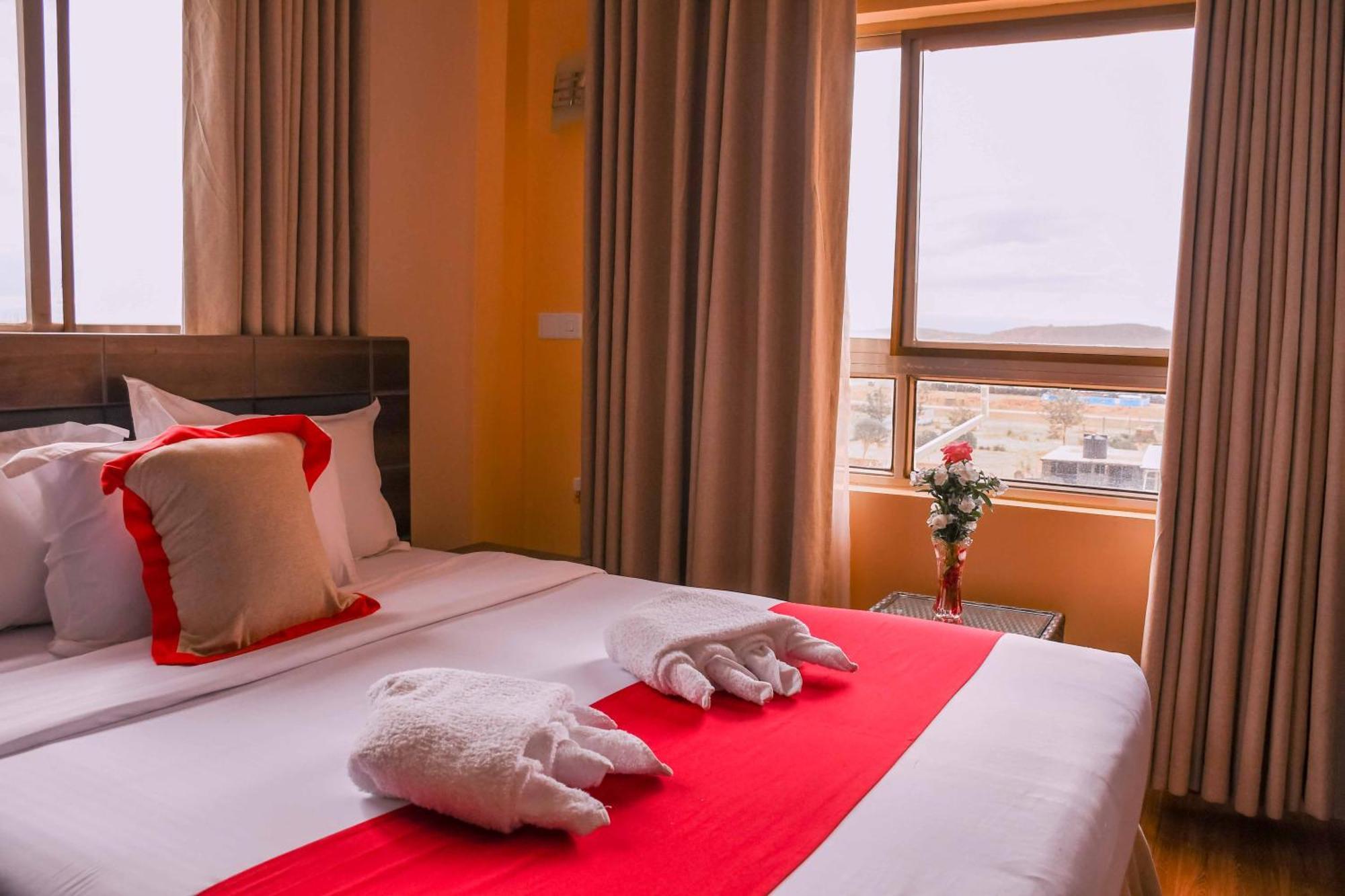 Buraha Zenoni Hotel And Resort Νακούρου Εξωτερικό φωτογραφία