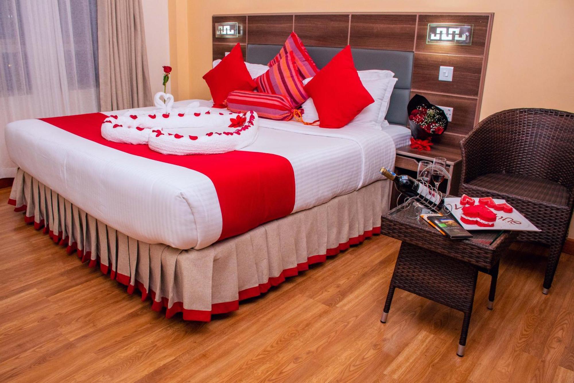 Buraha Zenoni Hotel And Resort Νακούρου Εξωτερικό φωτογραφία
