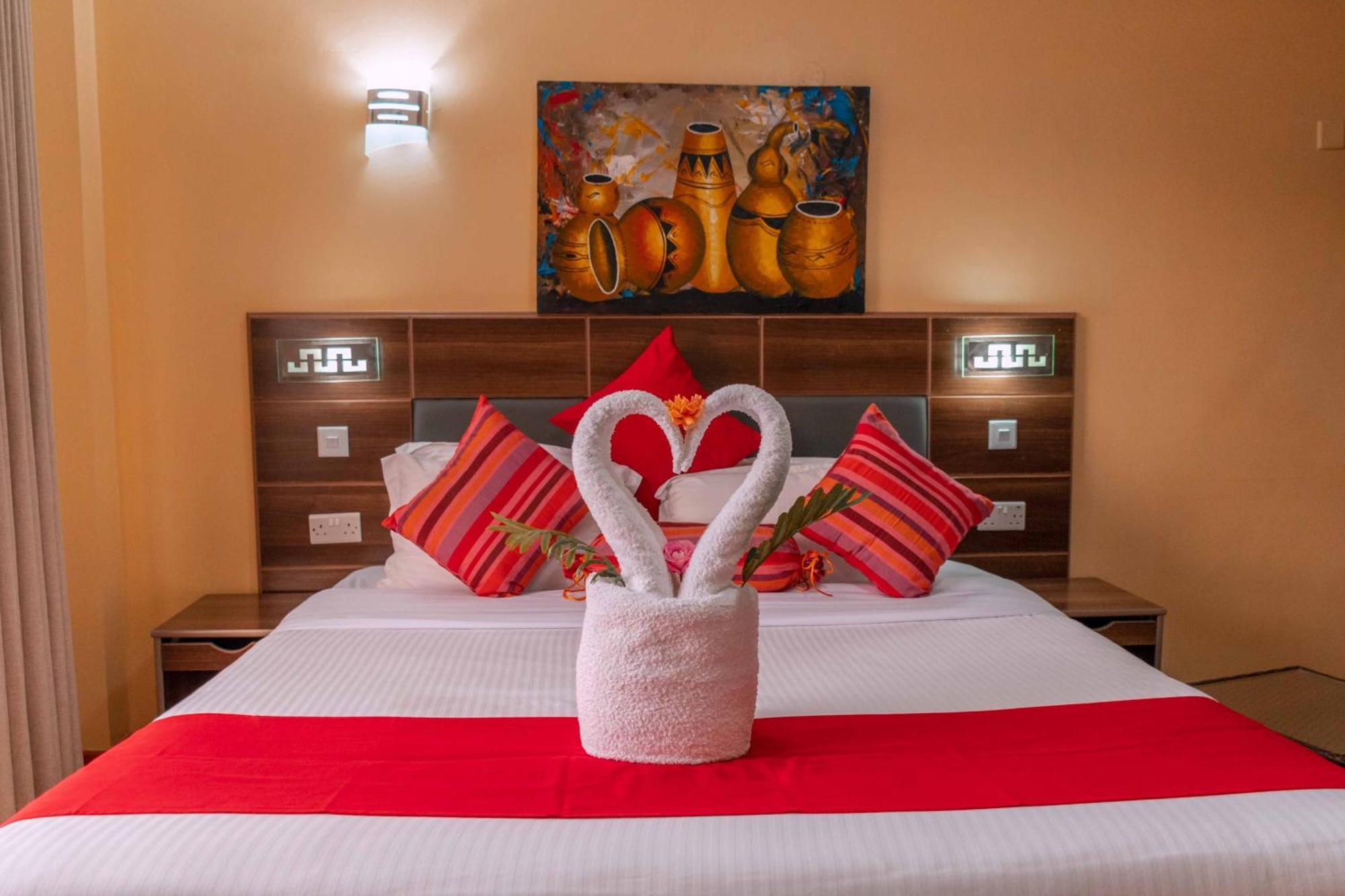 Buraha Zenoni Hotel And Resort Νακούρου Εξωτερικό φωτογραφία