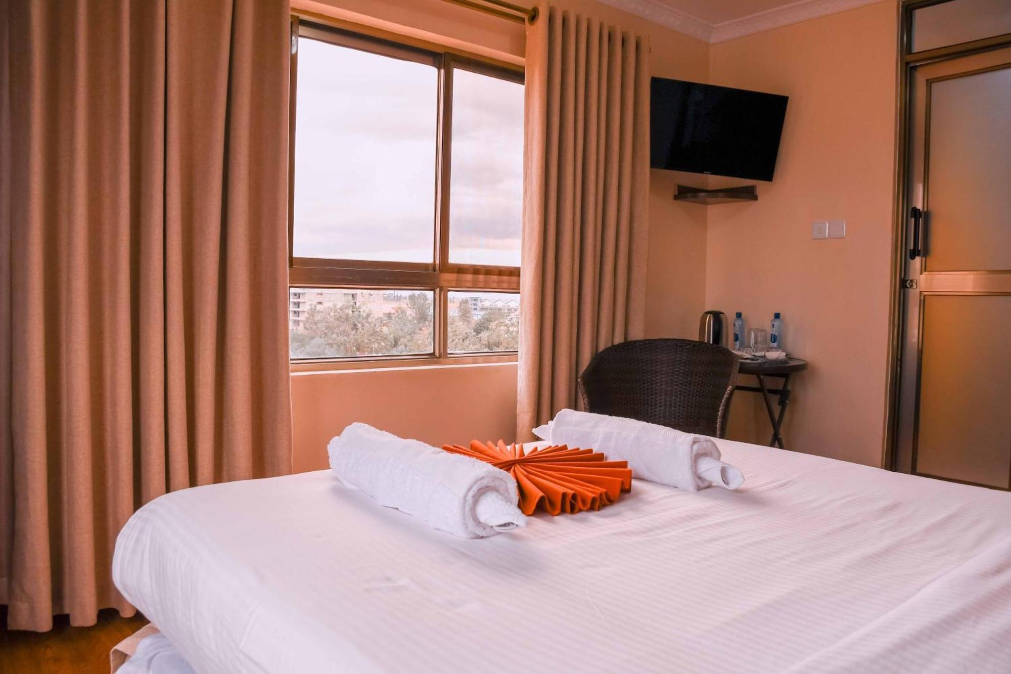 Buraha Zenoni Hotel And Resort Νακούρου Εξωτερικό φωτογραφία