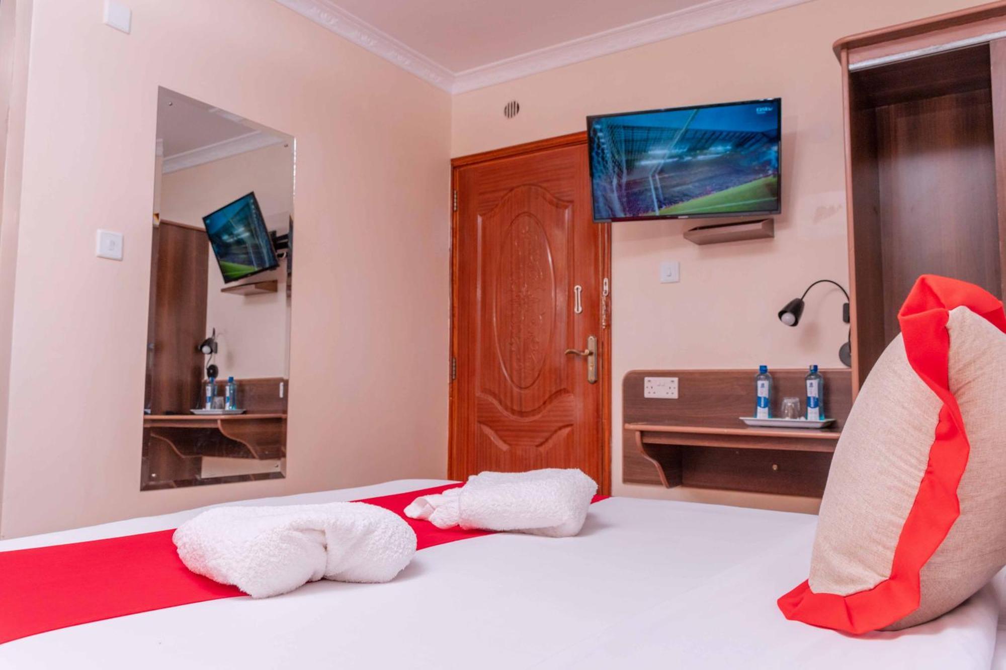 Buraha Zenoni Hotel And Resort Νακούρου Εξωτερικό φωτογραφία