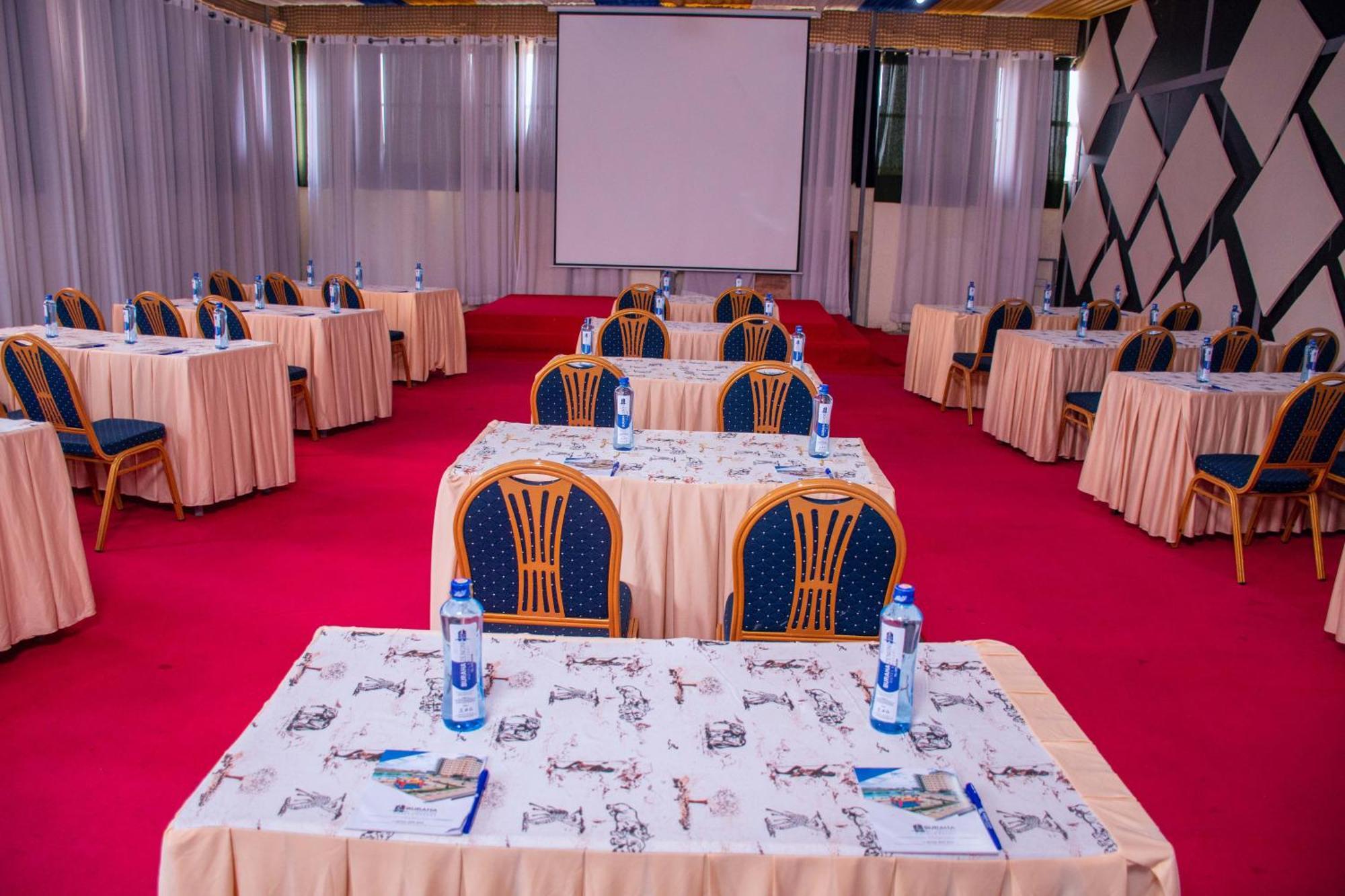 Buraha Zenoni Hotel And Resort Νακούρου Εξωτερικό φωτογραφία